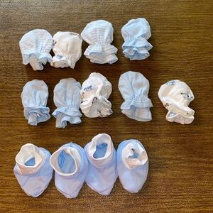 Bundle of mittens /booties